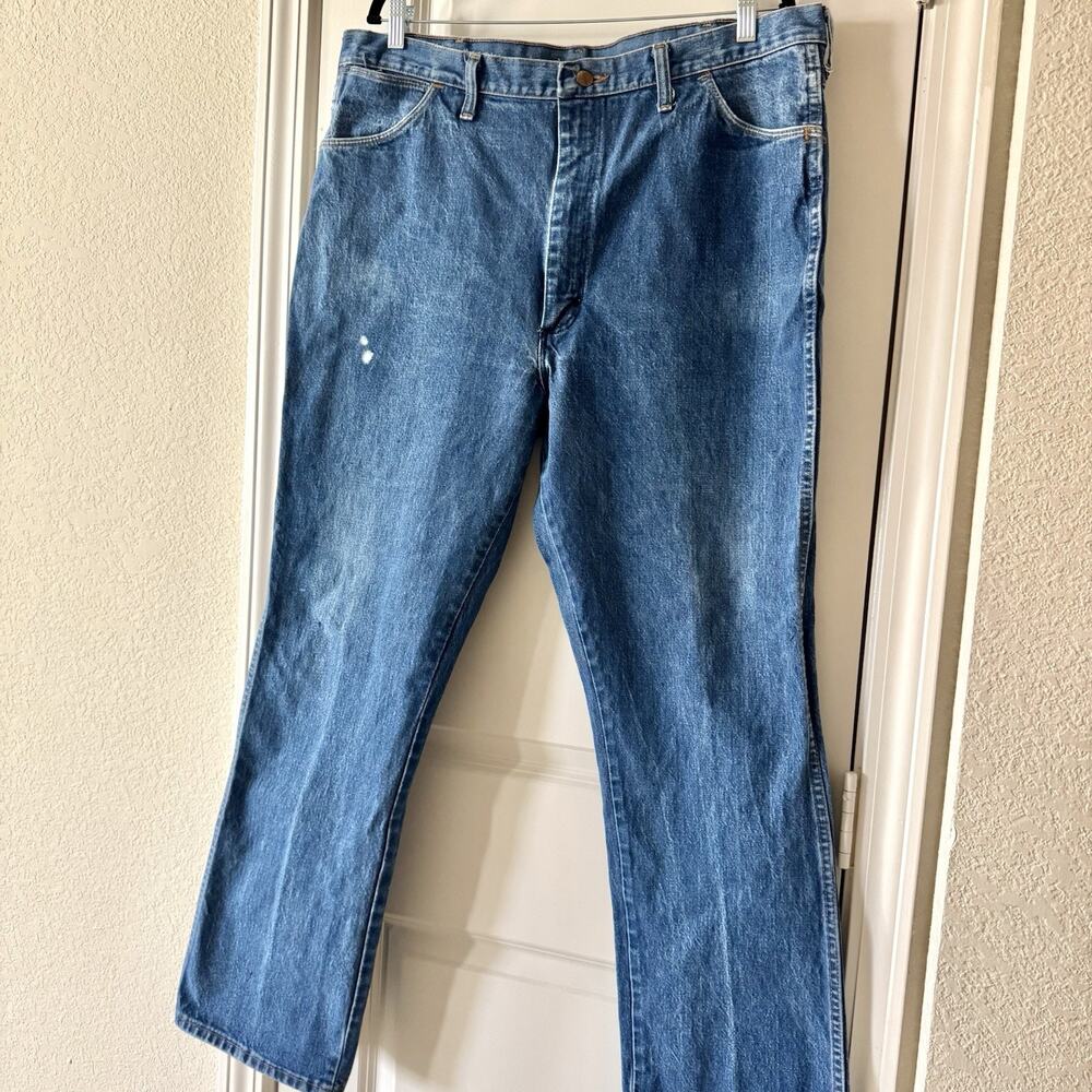 Vintage Wrangler 936 NAV Cowboy Cut Jeans 42x32 USA Made Western Denim Mens Pant